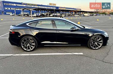 Лифтбек Tesla Model S 2019 в 