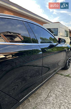 Лифтбек Tesla Model S 2015 в Обухове