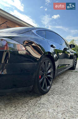 Лифтбек Tesla Model S 2015 в Обухове