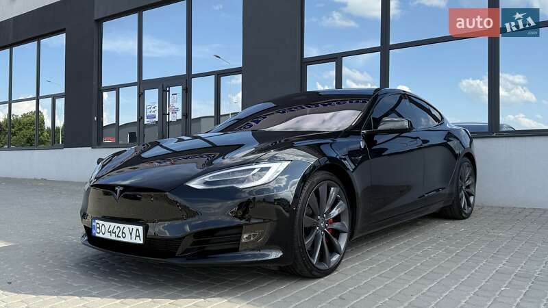 Лифтбек Tesla Model S 2019 в Тернополе