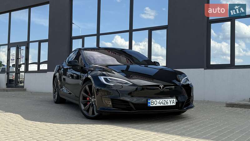 Лифтбек Tesla Model S 2019 в Тернополе