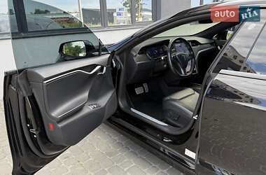 Лифтбек Tesla Model S 2019 в 