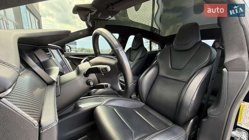 Лифтбек Tesla Model S 2019 в Тернополе