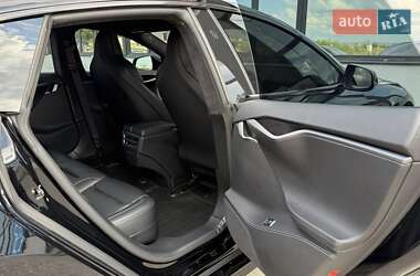 Лифтбек Tesla Model S 2019 в 