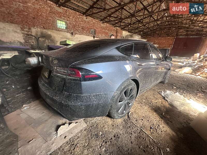 Лифтбек Tesla Model S 2022 в Тернополе