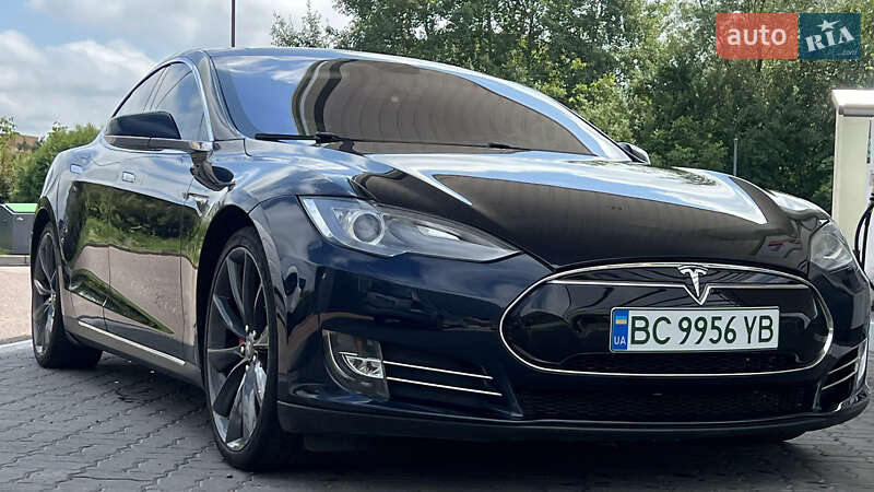 Лифтбек Tesla Model S 2014 в Дрогобыче