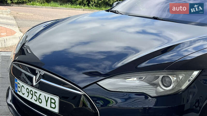 Лифтбек Tesla Model S 2014 в Дрогобыче