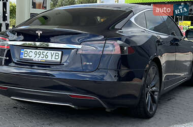 Лифтбек Tesla Model S 2014 в 