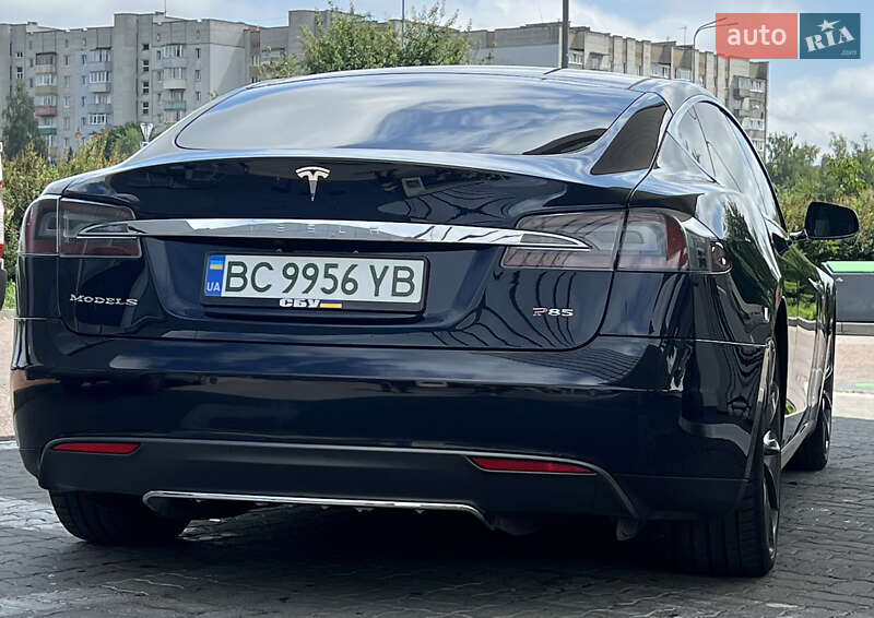 Лифтбек Tesla Model S 2014 в Дрогобыче