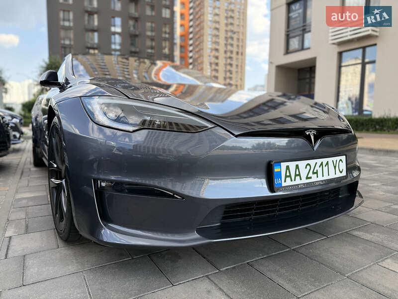 Tesla Model S 2023