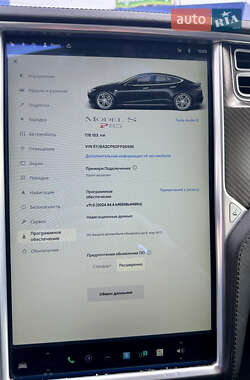 Лифтбек Tesla Model S 2014 в 