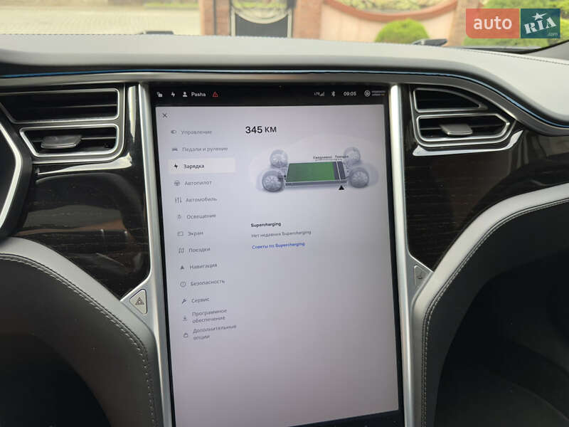 Лифтбек Tesla Model S 2017 в Львове