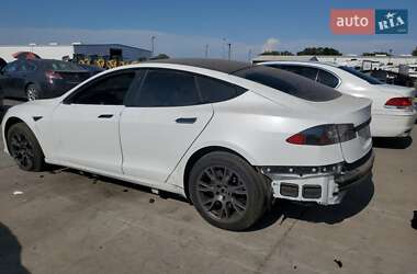 Лифтбек Tesla Model S 2021 в 