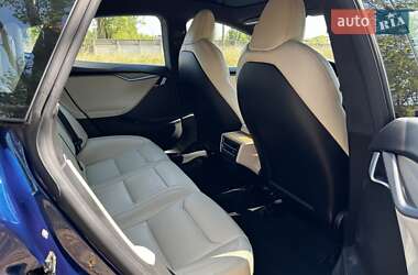 Лифтбек Tesla Model S 2020 в 
