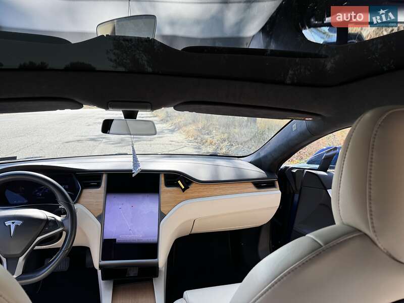 Лифтбек Tesla Model S 2020 в Белгороде-Днестровском
