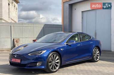 Лифтбек Tesla Model S 2018 в 