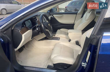 Лифтбек Tesla Model S 2018 в 