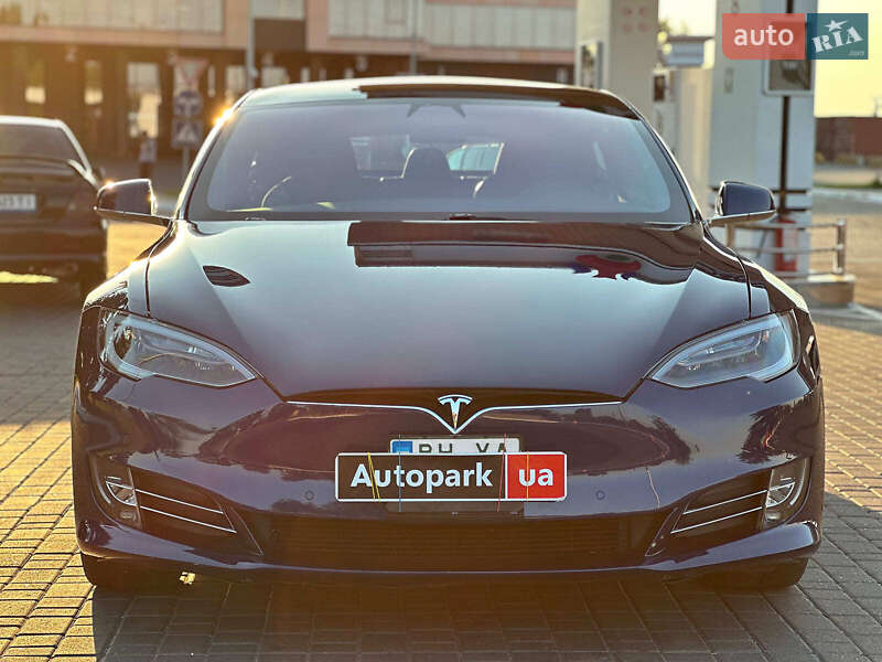 Лифтбек Tesla Model S 2019 в Одессе
