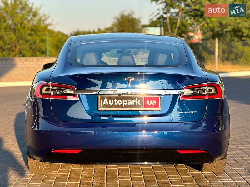Лифтбек Tesla Model S 2019 в Одессе