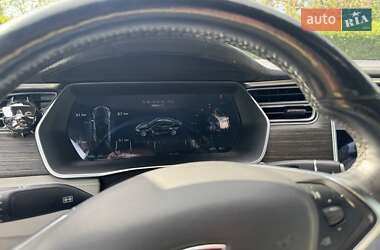 Лифтбек Tesla Model S 2016 в Каменском