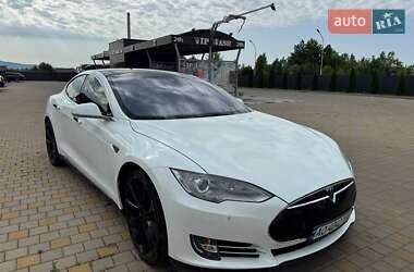 Лифтбек Tesla Model S 2014 в 