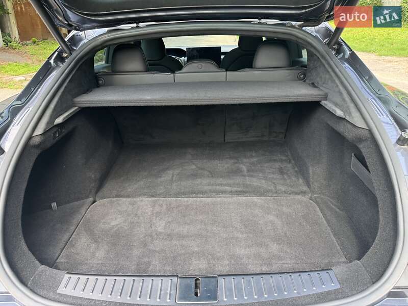 Ліфтбек Tesla Model S 2021 в Києві