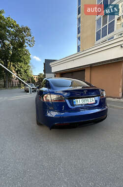 Лифтбек Tesla Model S 2021 в 