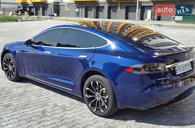Лифтбек Tesla Model S 2016 в 
