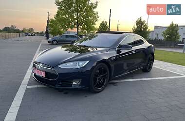 Лифтбек Tesla Model S 2013 в Мукачево