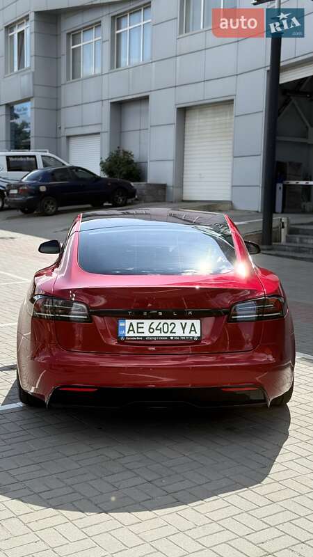 Лифтбек Tesla Model S 2023 в Днепре