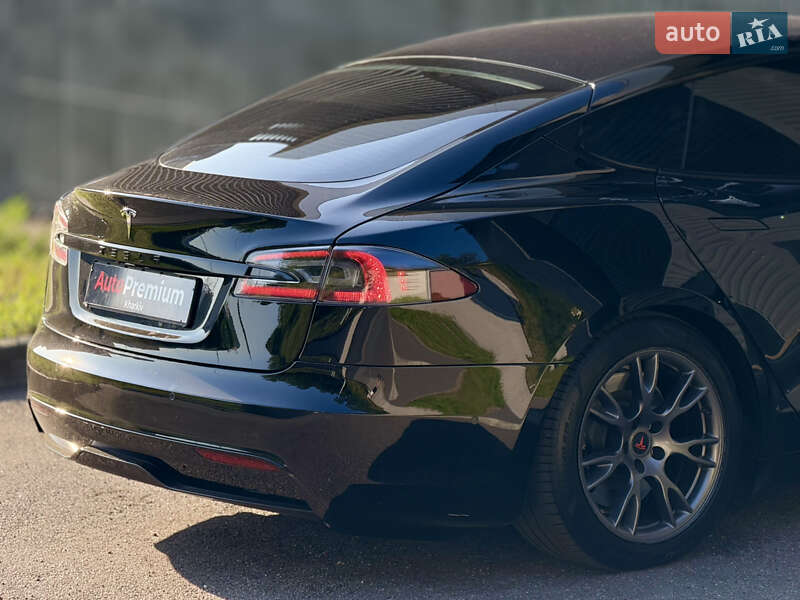 Лифтбек Tesla Model S 2021 в Харькове