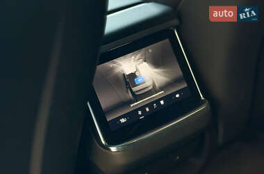Лифтбек Tesla Model S 2021 в 