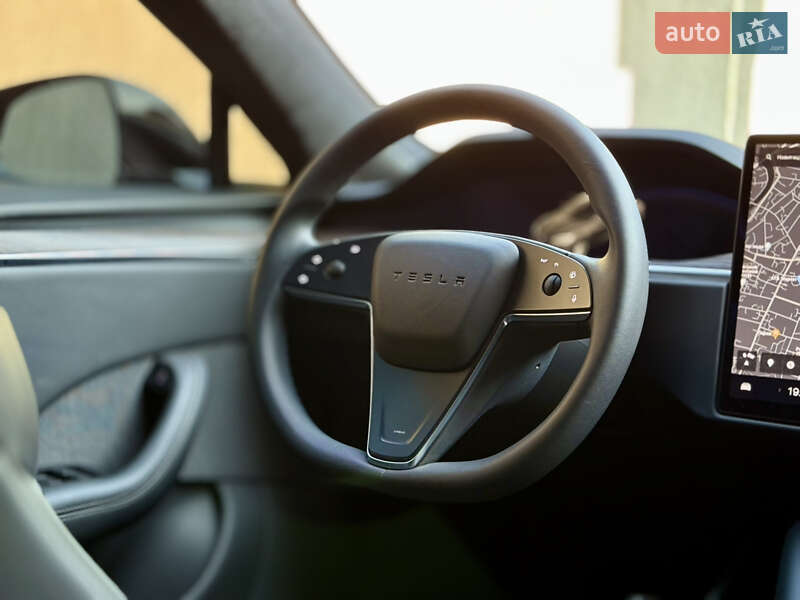 Лифтбек Tesla Model S 2021 в Харькове