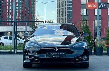 Лифтбек Tesla Model S 2018 в 