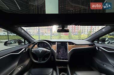 Лифтбек Tesla Model S 2018 в 