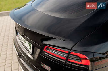 Лифтбек Tesla Model S 2022 в 