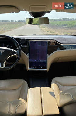 Лифтбек Tesla Model S 2016 в 