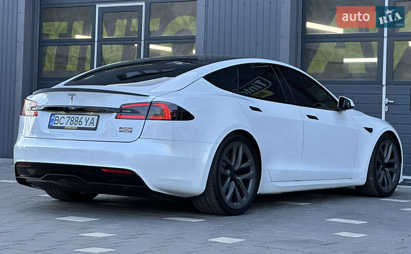 Лифтбек Tesla Model S 2021 в Дрогобыче