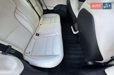 Лифтбек Tesla Model S 2021 в 