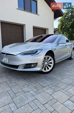 Ліфтбек Tesla Model S 2017 в Тернополі