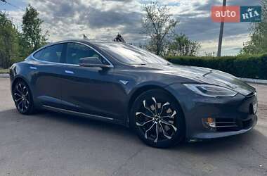 Лифтбек Tesla Model S 2016 в 