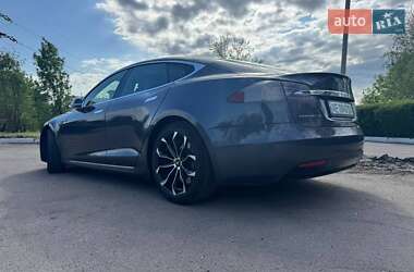 Лифтбек Tesla Model S 2016 в 