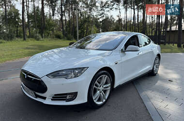 Лифтбек Tesla Model S 2014 в 