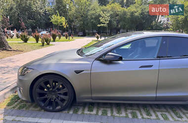 Лифтбек Tesla Model S 2018 в 