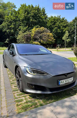 Лифтбек Tesla Model S 2018 в 