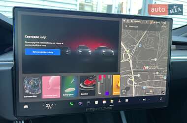 Лифтбек Tesla Model S 2022 в 
