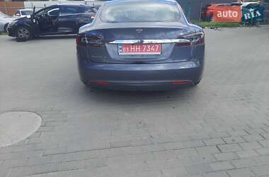 Ліфтбек Tesla Model S 2013 в 