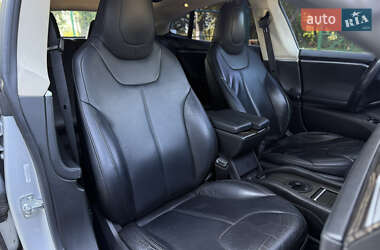 Лифтбек Tesla Model S 2014 в 