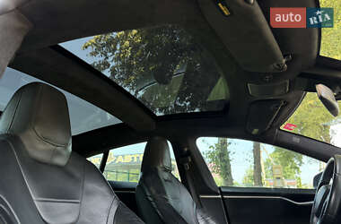 Лифтбек Tesla Model S 2016 в 