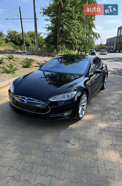 Лифтбек Tesla Model S 2015 в Одессе